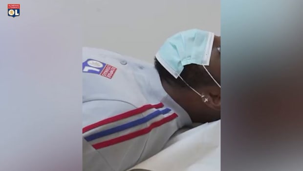 Behind the scenes of Lacazette's comeback at Lyon